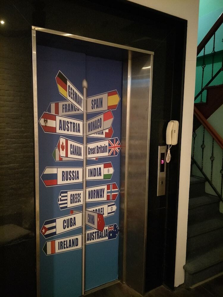 Hotel J2 Inn