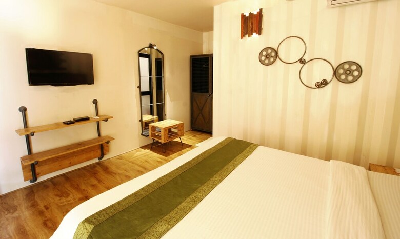 Treebo Trend Beach Box Hotel