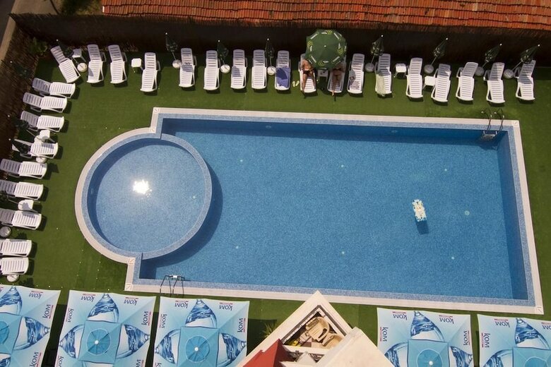 Salena Plaza Hotel