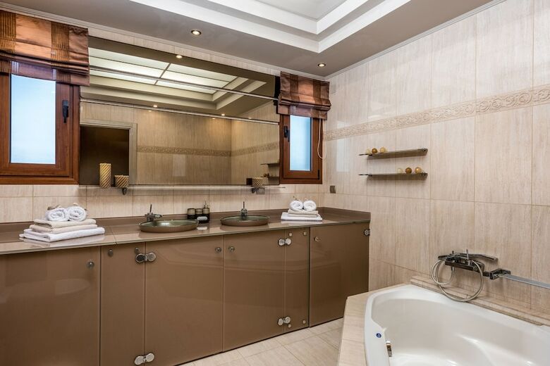 Hotel Callista Luxury Residences