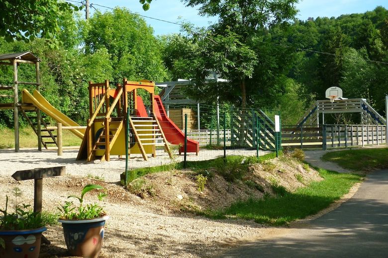 Chalets Du Camping Les Merilles