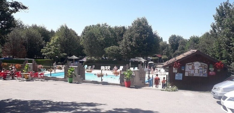 Chalets Du Camping Les Merilles