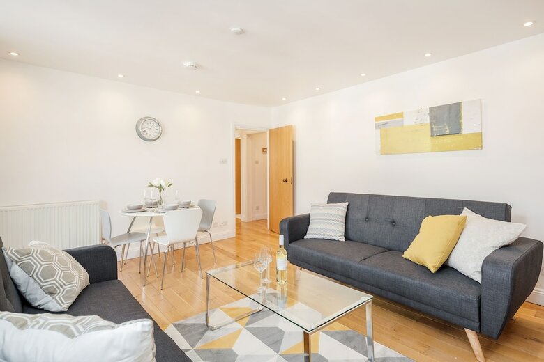 Great Mayfair Apartment - Sleeps 6
