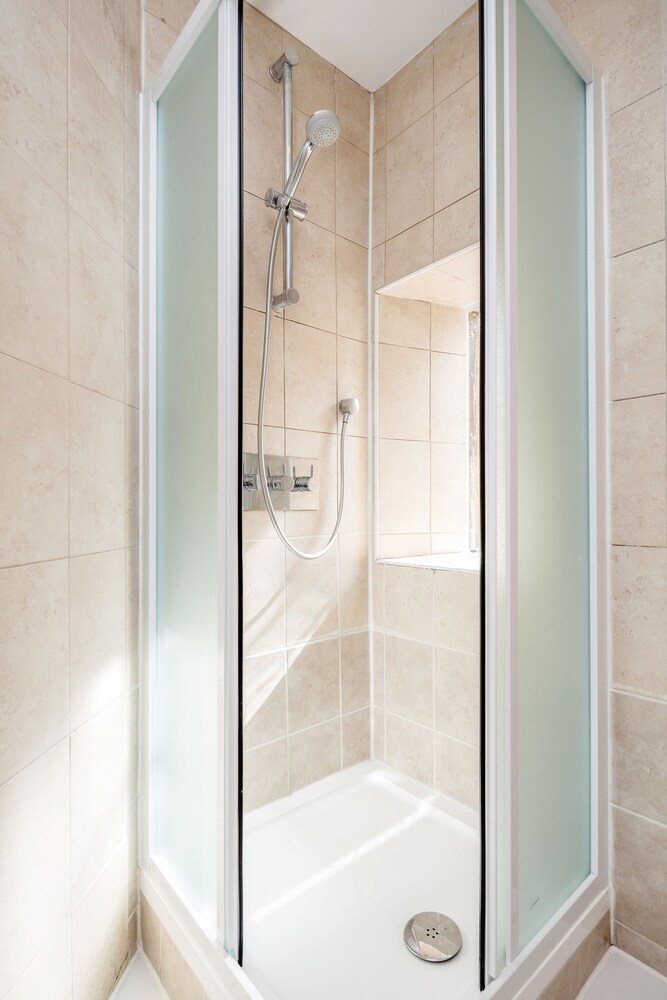 Great Mayfair Apartment - Sleeps 6