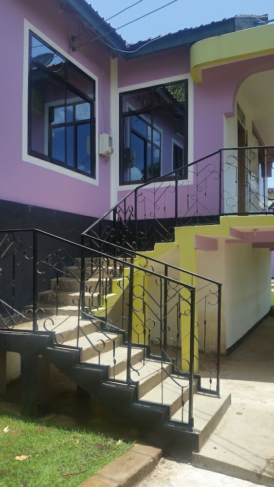 Hostal Vot Hostel