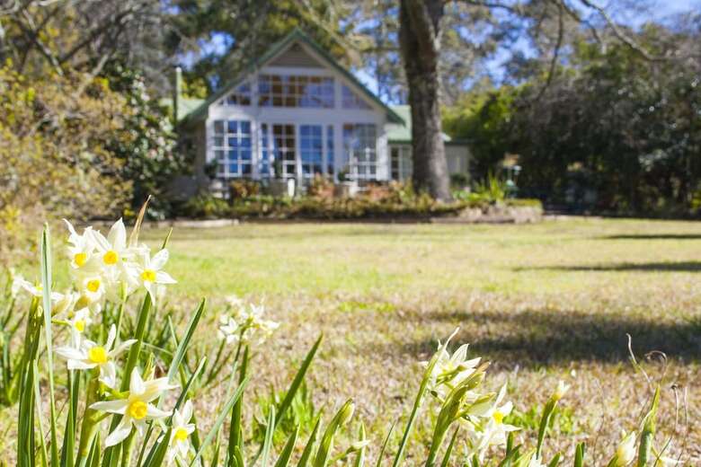 Bygone Beautys Cottages - Bronte Cottage