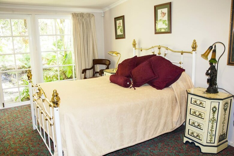 Bygone Beautys Cottages - Bronte Cottage