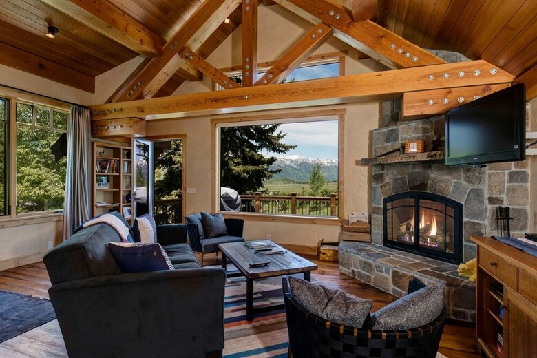 Abode At Skyline