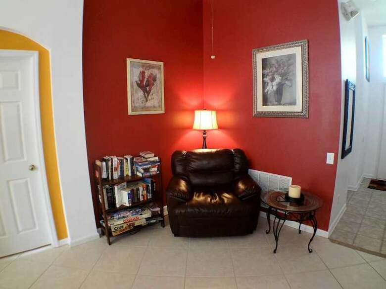 4br 3ba Home In Windsor Palms By Cv-8112