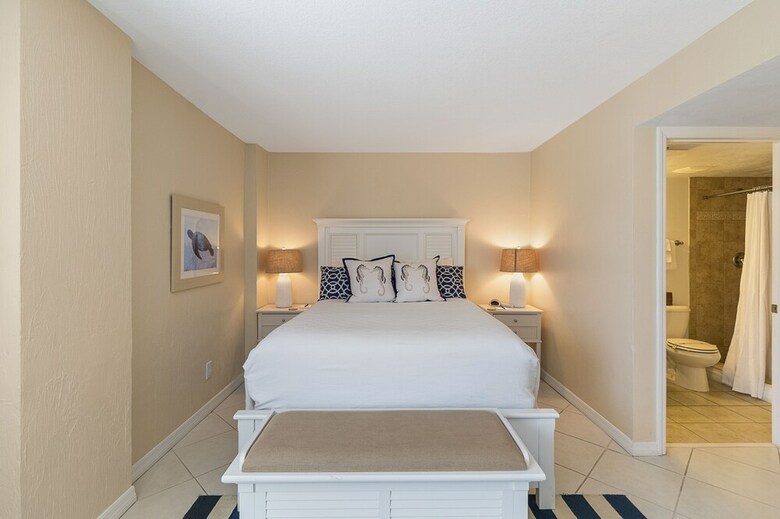 Tropical Suites At Sunglow Resort