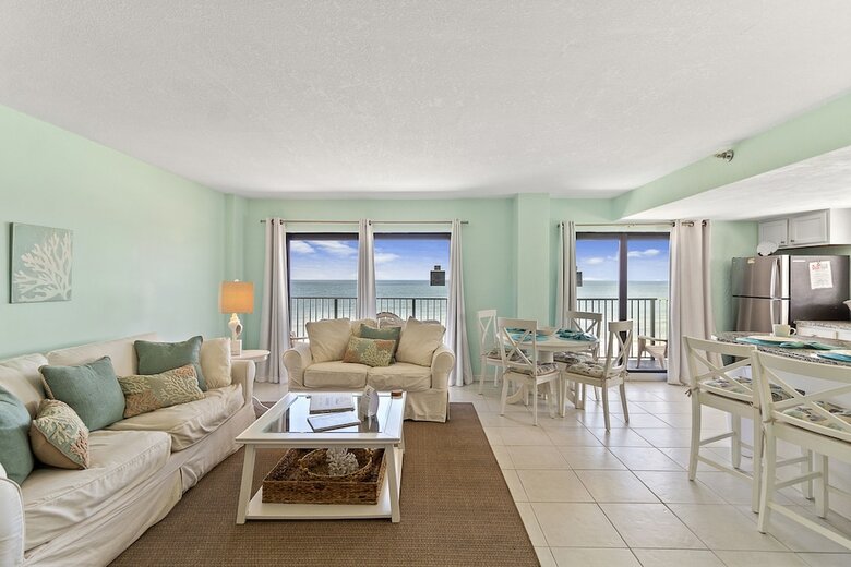 Tropical Suites At Sunglow Resort