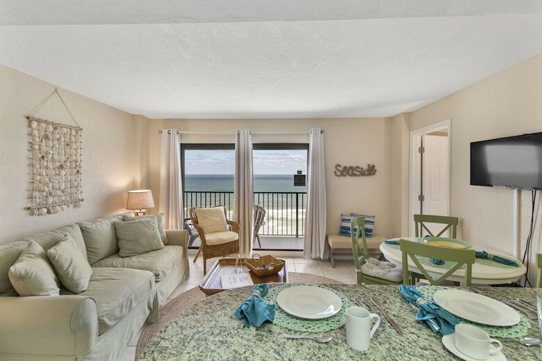 Tropical Suites At Sunglow Resort