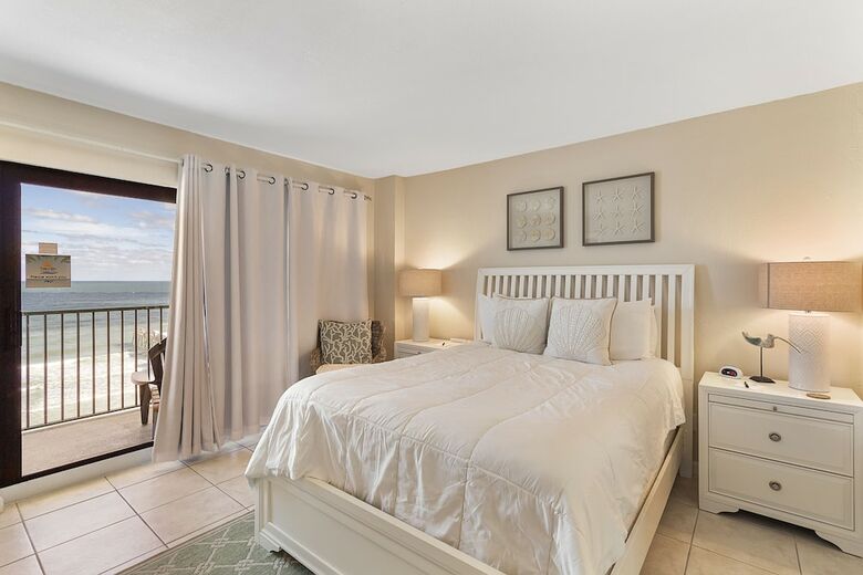Tropical Suites At Sunglow Resort