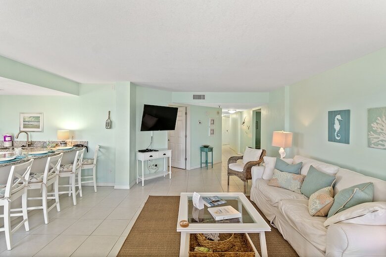 Tropical Suites At Sunglow Resort