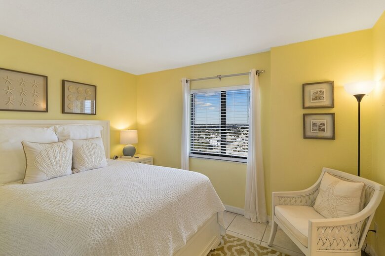 Tropical Suites At Sunglow Resort