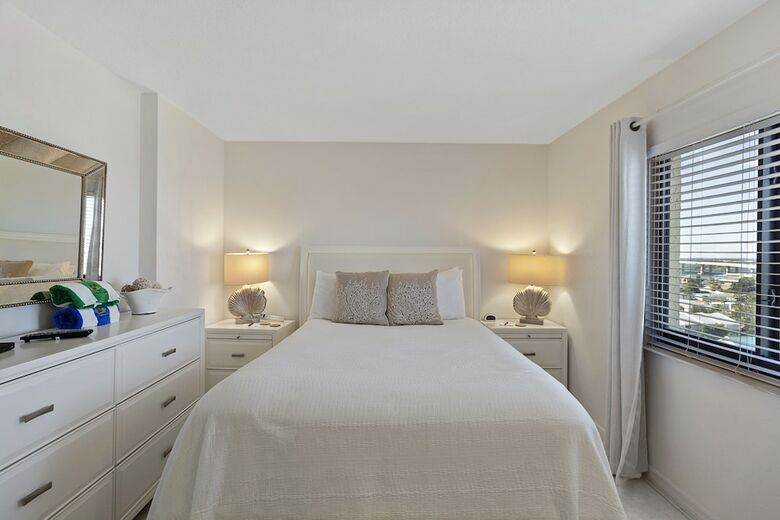 Tropical Suites At Sunglow Resort