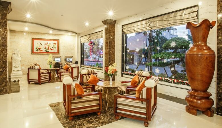 Long Bao Chau Hotel