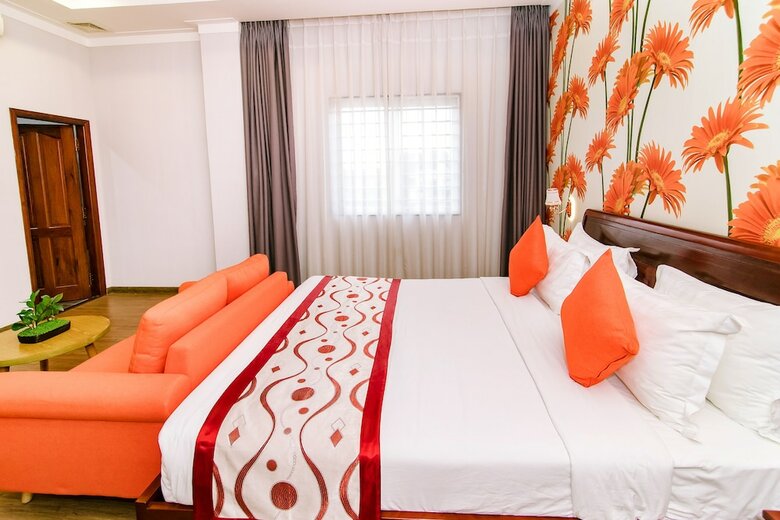 Long Bao Chau Hotel