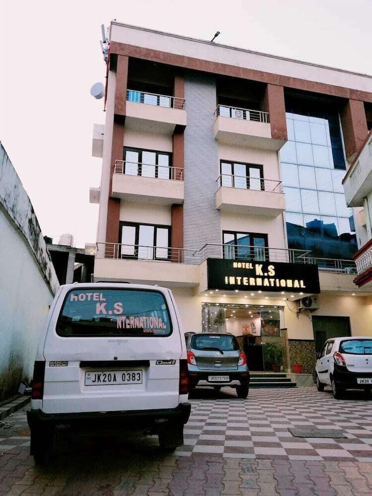 Hotel Ks International