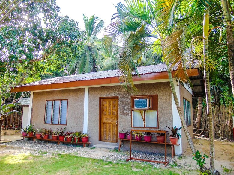 Hotel Pangulatan Beach Resort - Dormitory