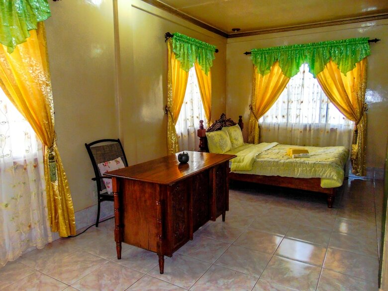 Hotel Pangulatan Beach Resort - Dormitory