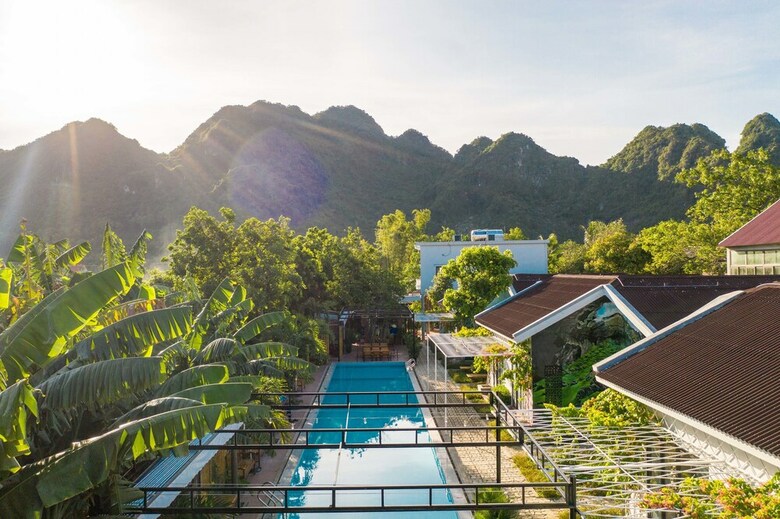 Hotel Son Doong Bungalow