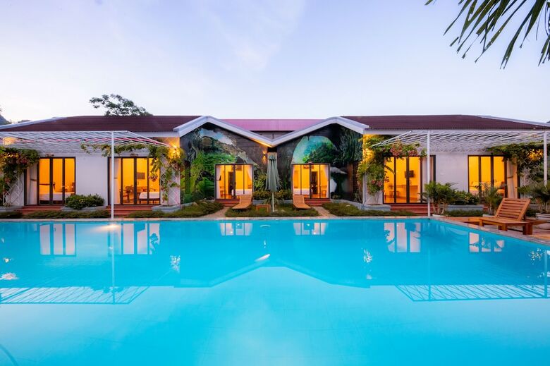 Hotel Son Doong Bungalow