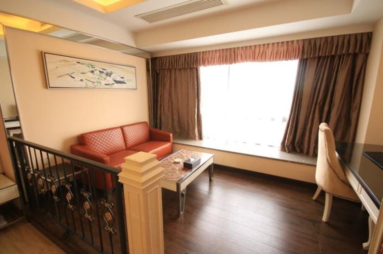 Guangzhou Carnation Business Hotel
