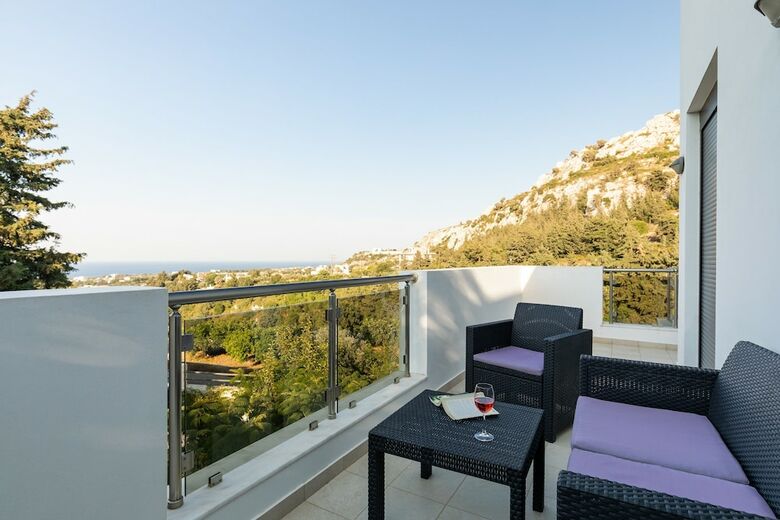 Melia Villa - Near Kallithea Beach