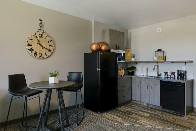 Hotel Oxford Suites Paso Robles