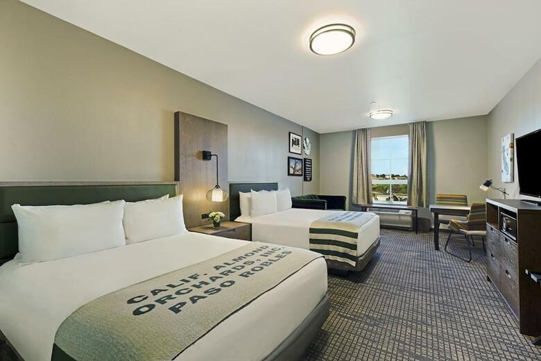 Hotel Oxford Suites Paso Robles
