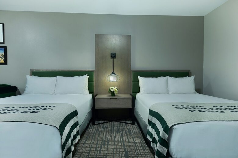 Hotel Oxford Suites Paso Robles