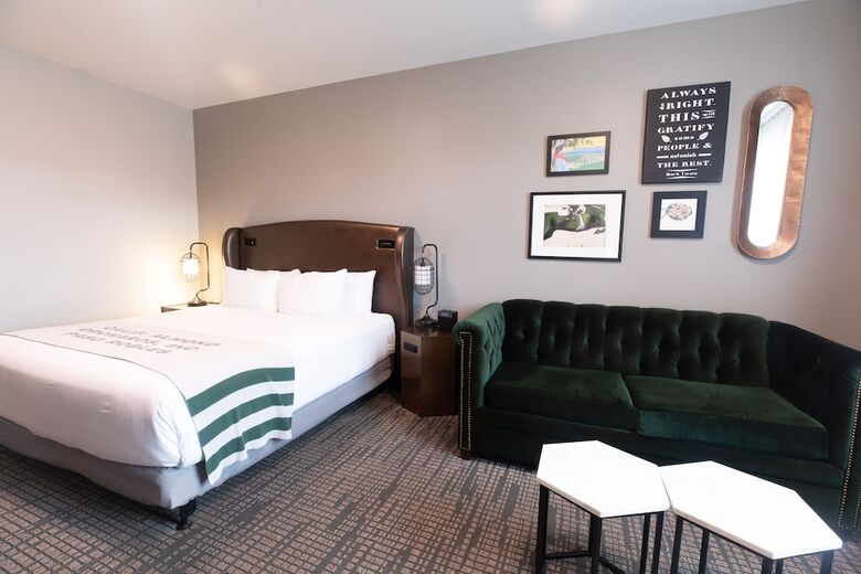 Hotel Oxford Suites Paso Robles