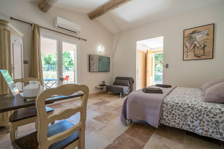 Bed & Breakfast Mas La Cheneraie