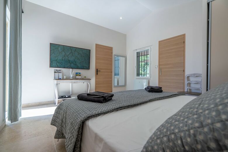 Bed & Breakfast Mas La Cheneraie