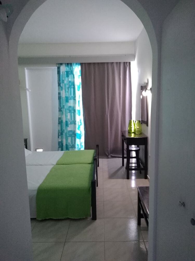 Notos Hotel