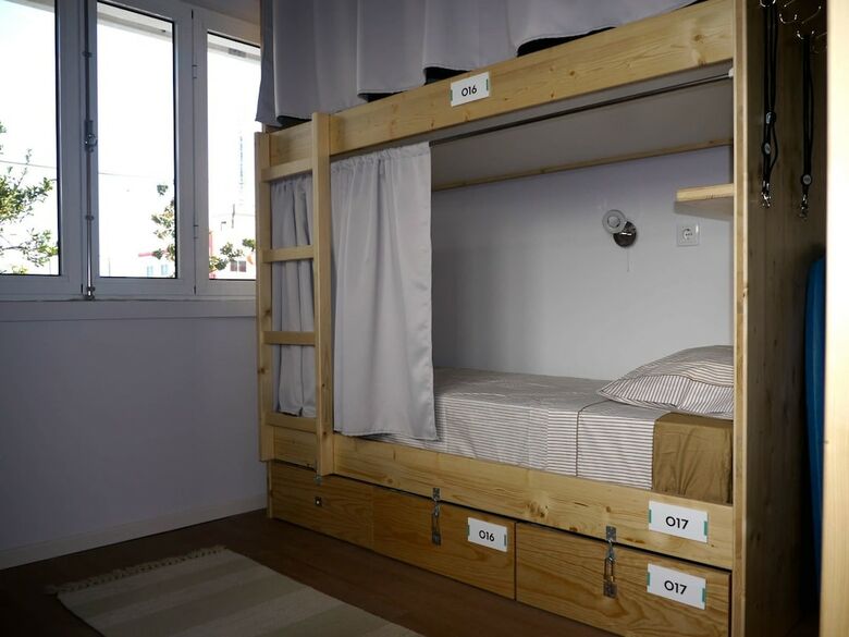 Hostal Incosta Surf House