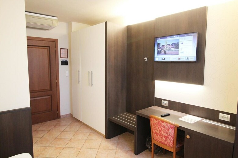 Residence Del Prado