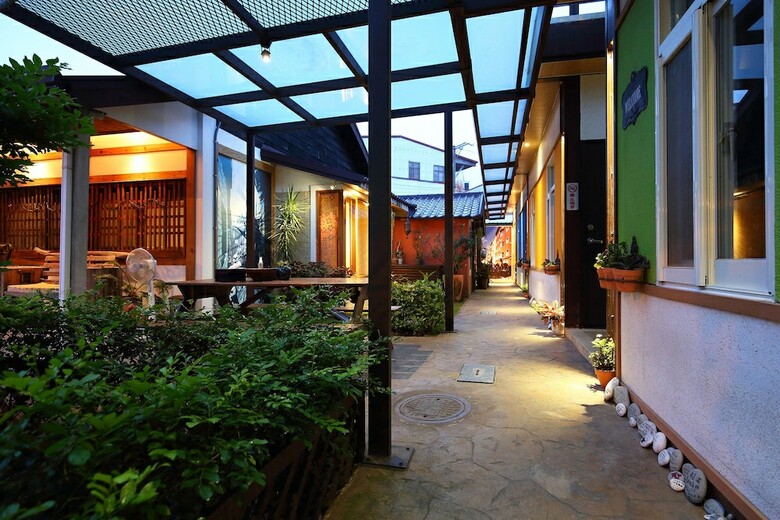 Jasmine Orange B&B