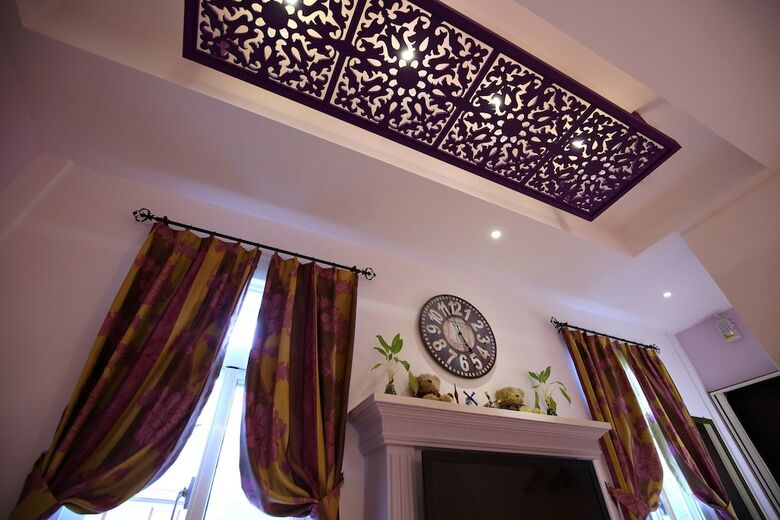Jasmine Orange B&B