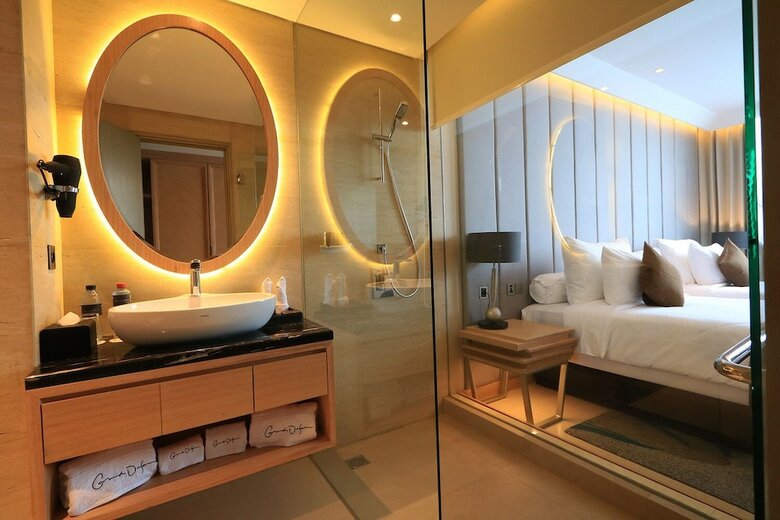Hotel Grand Dafam Surabaya