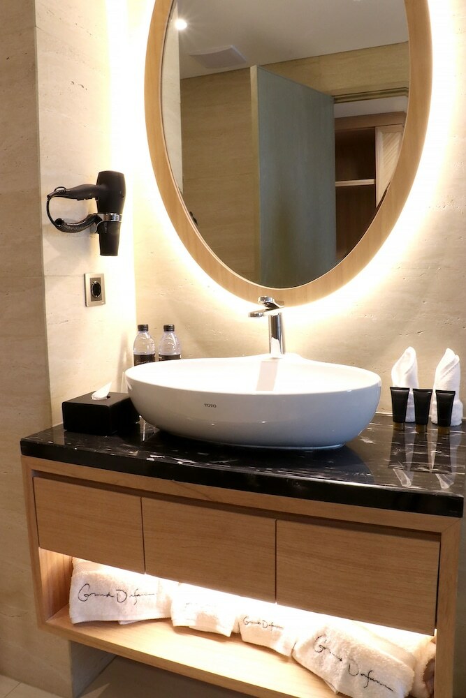Hotel Grand Dafam Surabaya