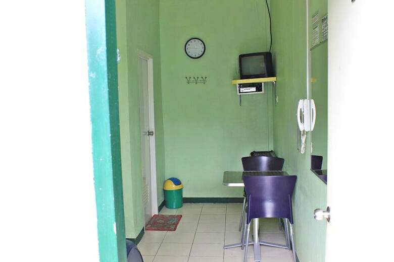 Hotel Bulalo Mangrove Inn