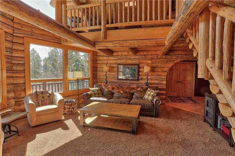 Black Bear Lodge (Private Home) Holiday Home 4