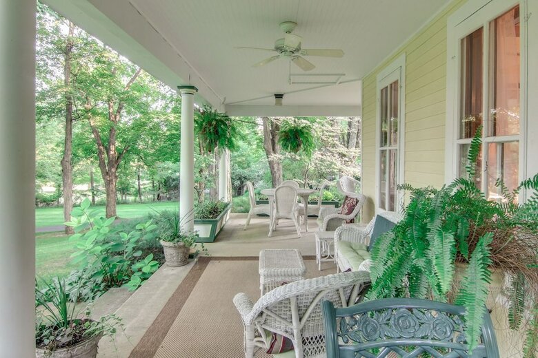 Bellaire Bed & Breakfast