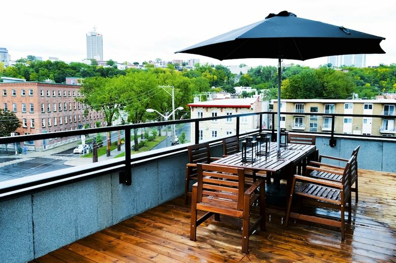 Brand New Condo Hotel- Immense Terrasse