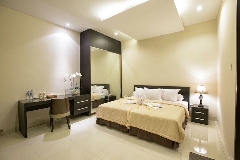 Bed & Breakfast Inkuta Residence And Villa