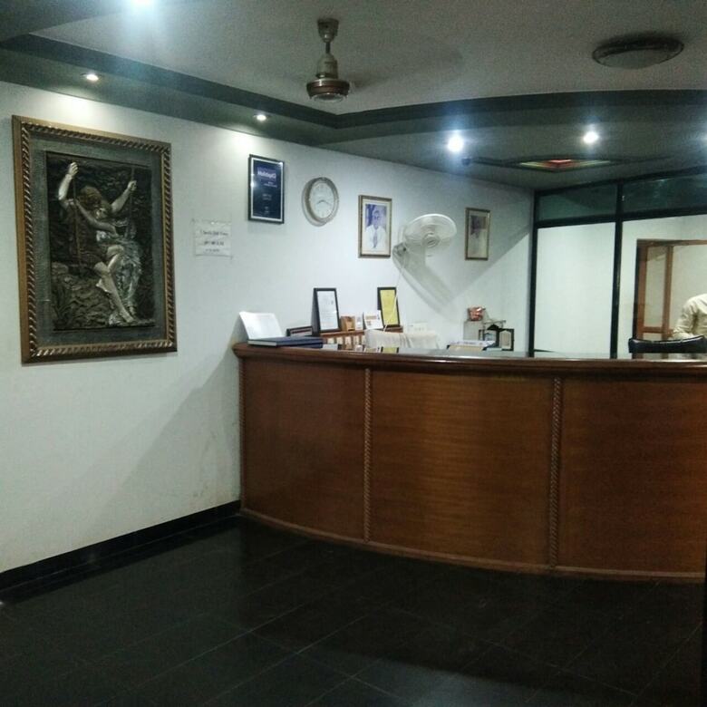Hiriz Hotel Dollar