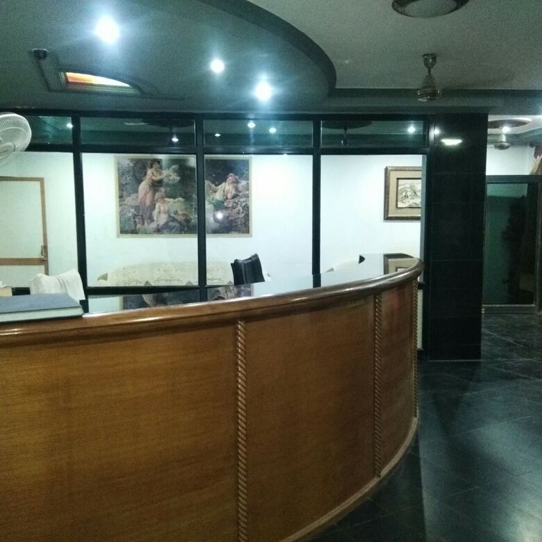Hiriz Hotel Dollar