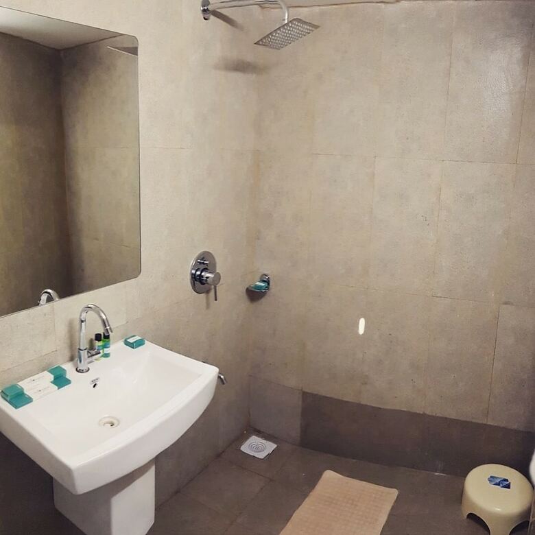 Hotel Hiriz Seabreeze Resort